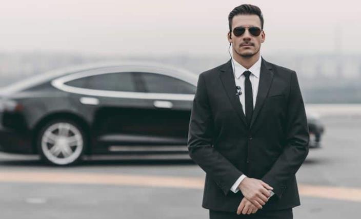 保镖如何教授雇主基本安全知识和防身技巧？